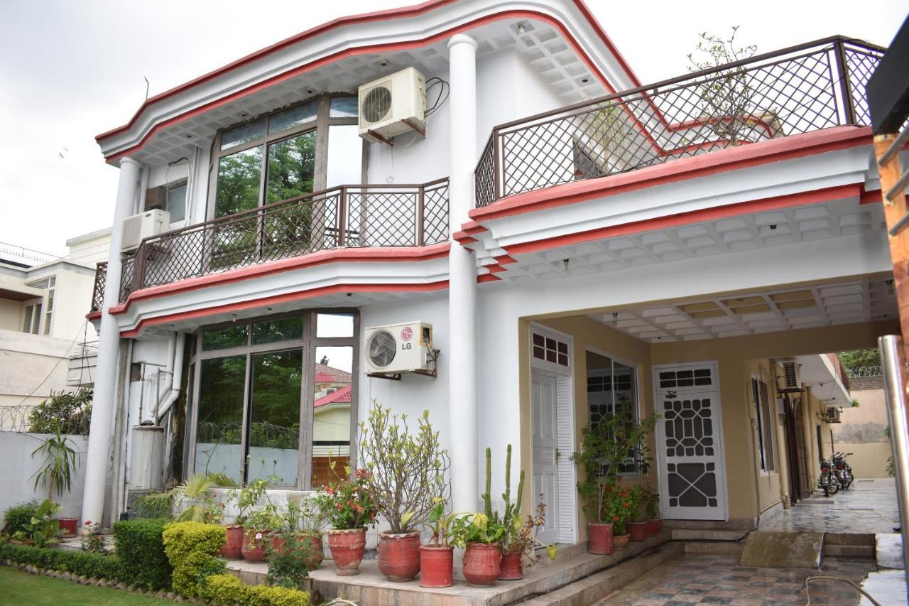 Ahmed Cottage Islamabad Exterior photo